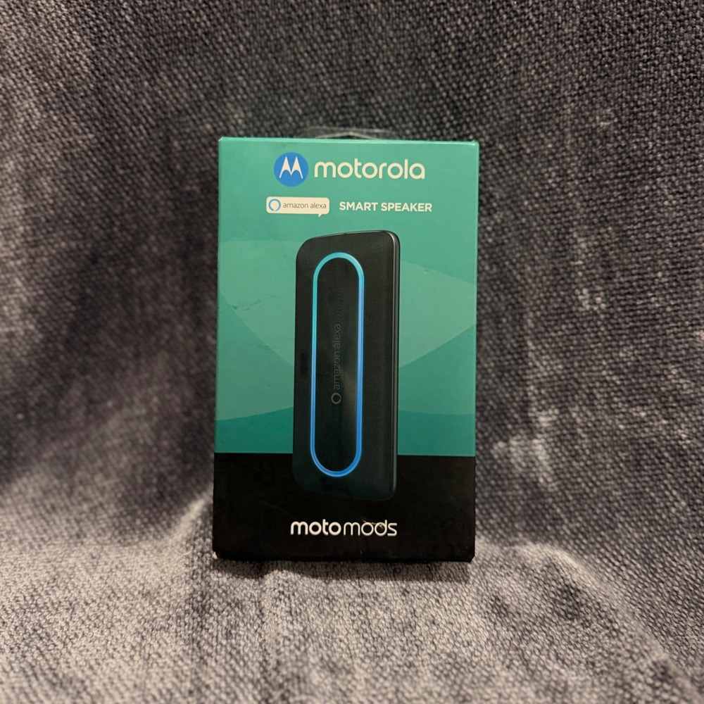 Motorola Moto Smart Speaker with Amazon Alexa Moto Mod Moto Z Black MD100X NEW